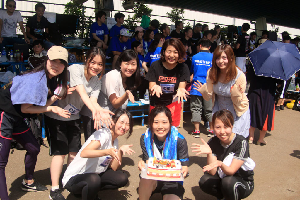 女性メンバーで記念撮影